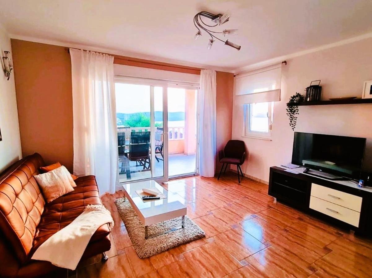 Villa Maja トロギール エクステリア 写真